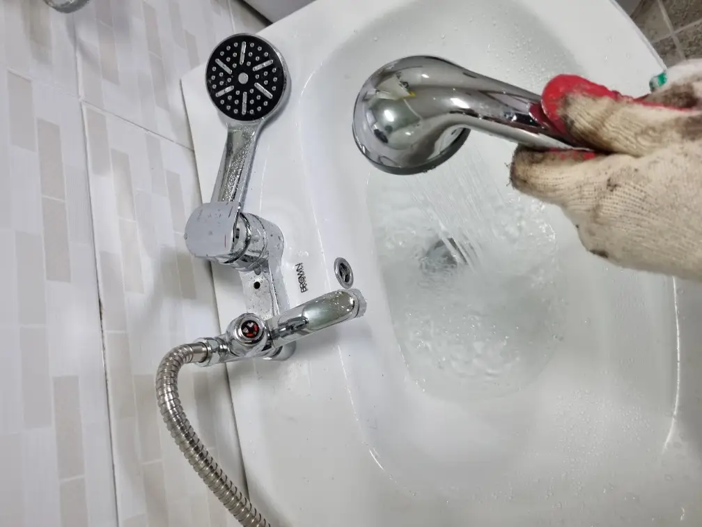 샤워겸용 수전 교체 8